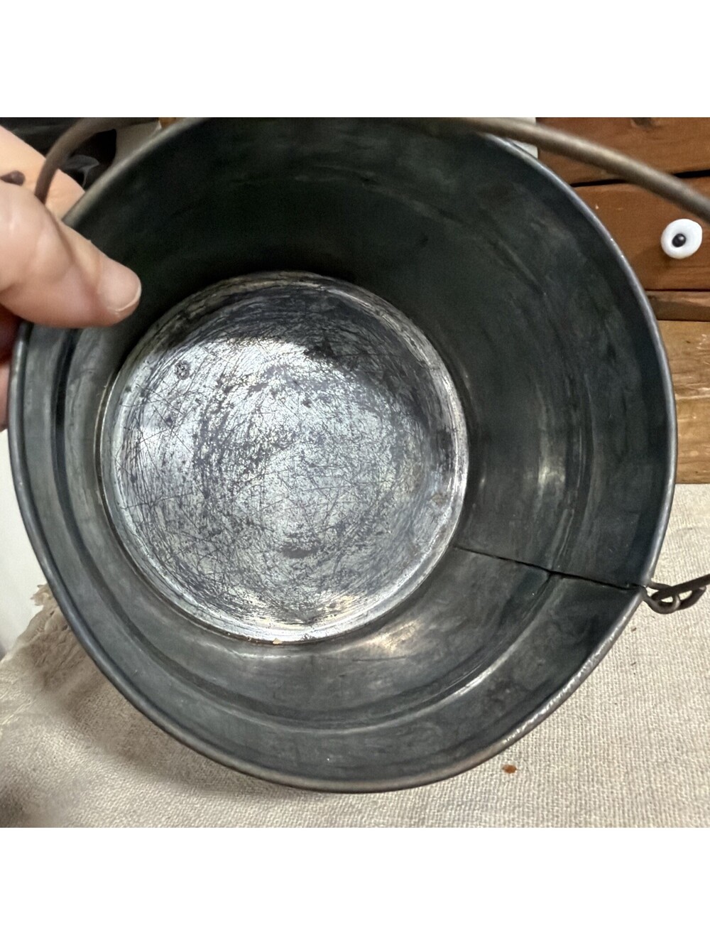 Antique 1800s Primitive Small Tin Berry Bucket Lunch Pail W/ Tight Lid Farmhouse - Picture 9 of 14